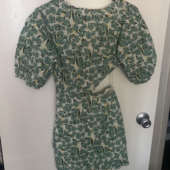 COPY - Never been worn summer dress - Picture 3 of 3